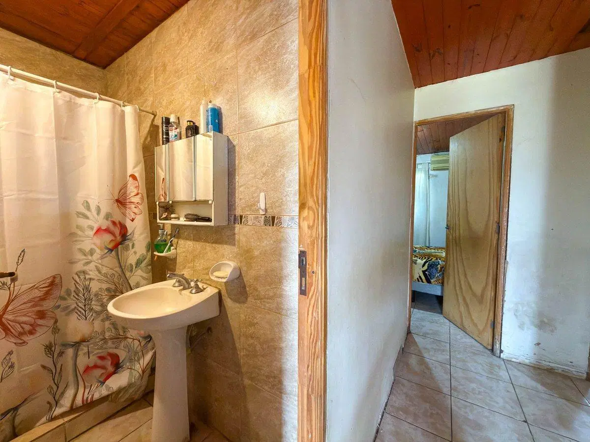 CASA MAS CABAÑA EN VENTA TANDIL 5