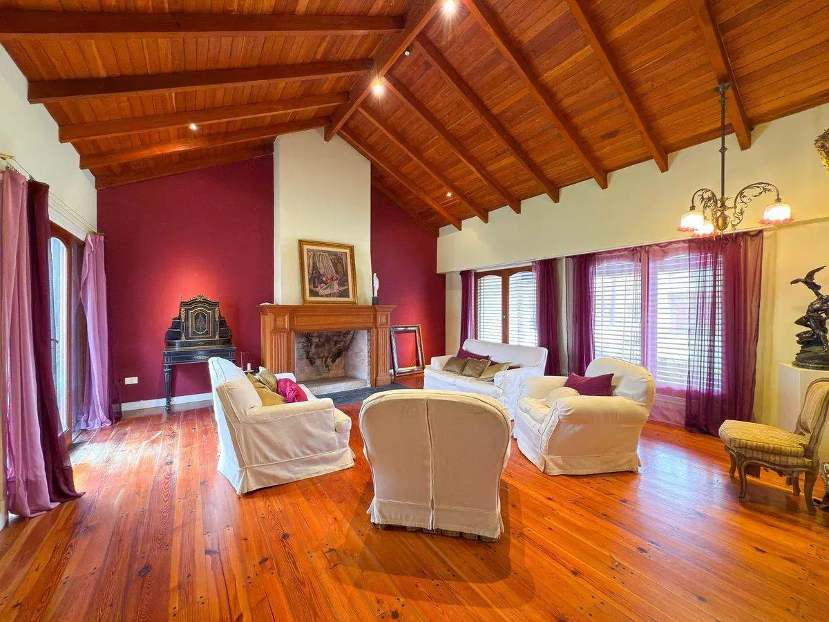 CASA EN VENTA BARRIO CERRITO TANDIL 4