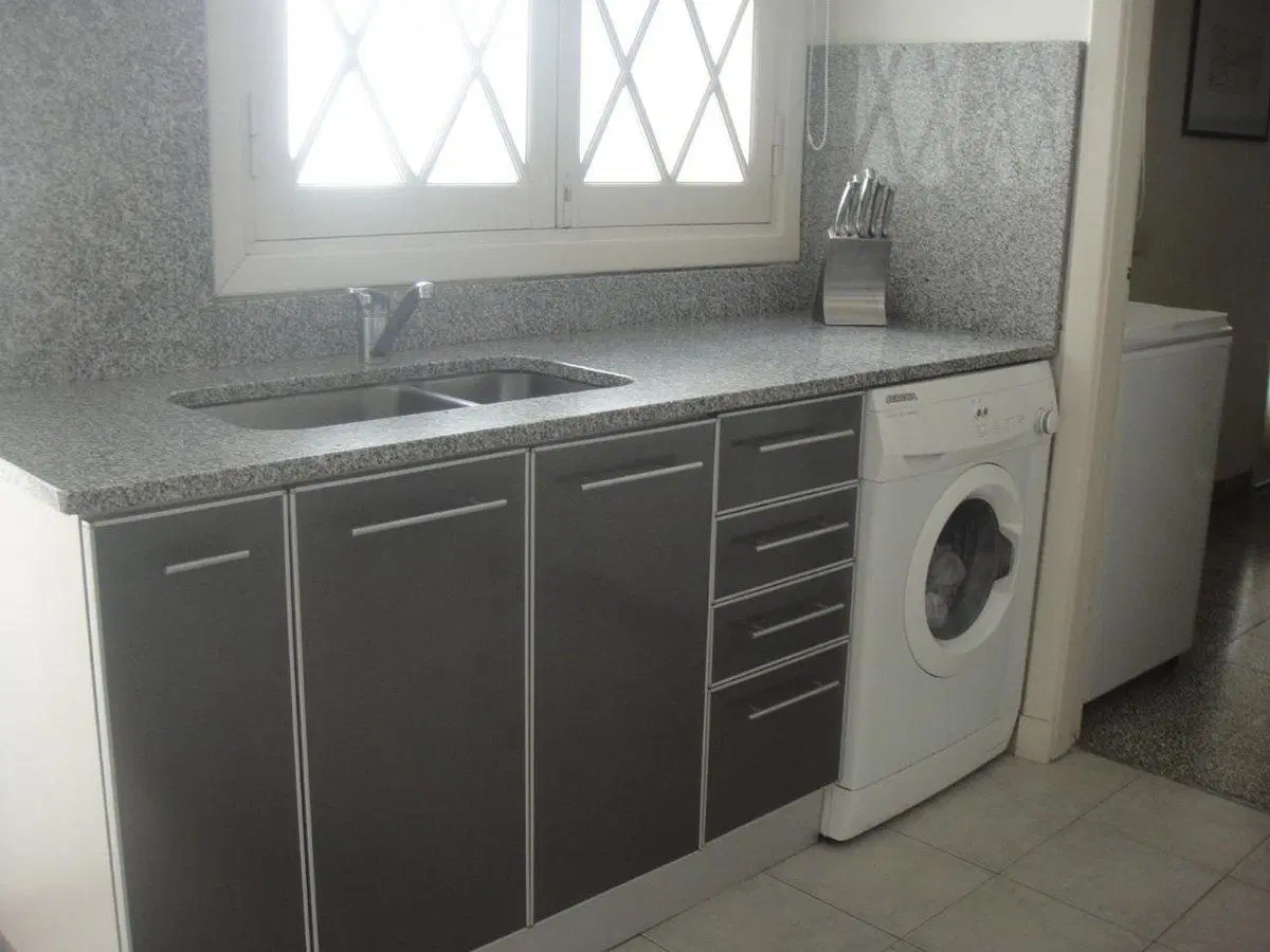 VENTA - CASA EN HIPOLITO YRIGOYEN 360 8