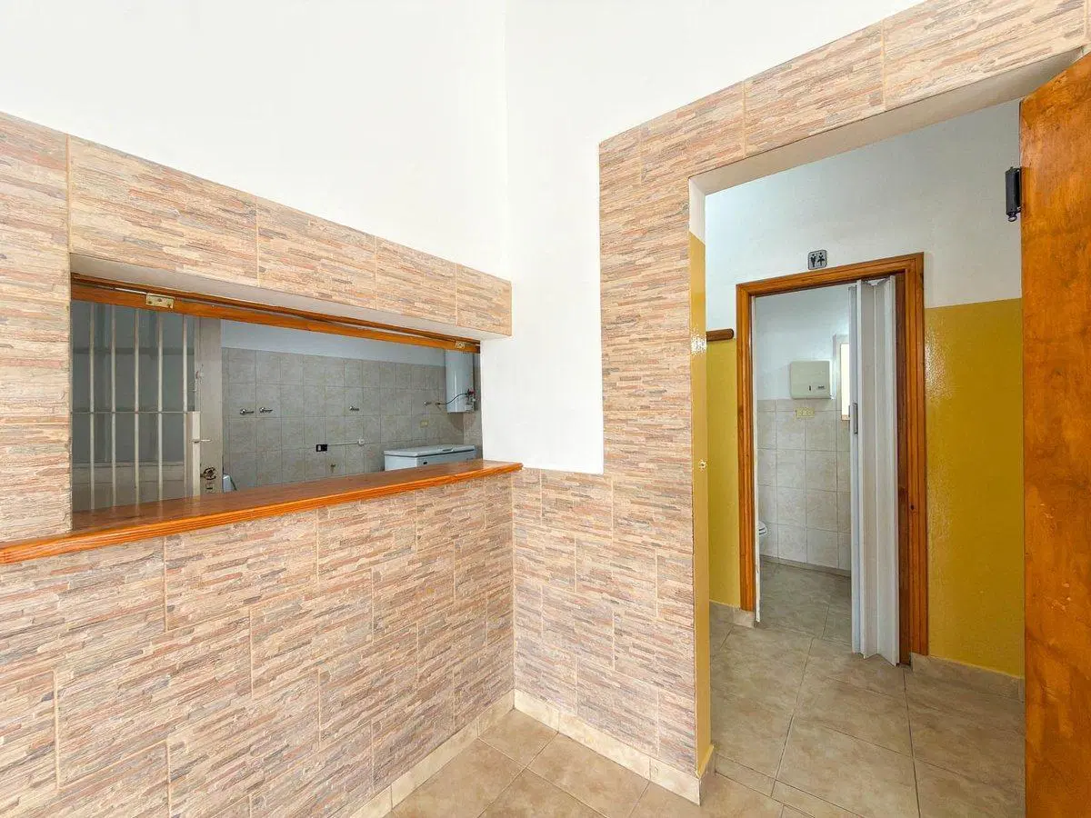 LOCAL COMERCIAL EN ALQUILER TANDIL 5