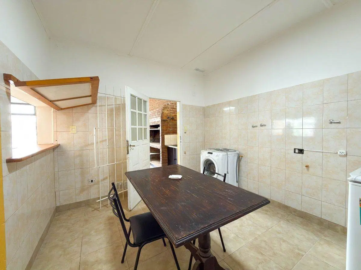 LOCAL COMERCIAL EN ALQUILER TANDIL 4