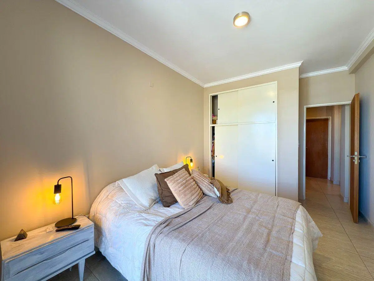 VENTA DEPTO  2 DORMITORIO SOBRE AV. BRASIL  TANDIL 2