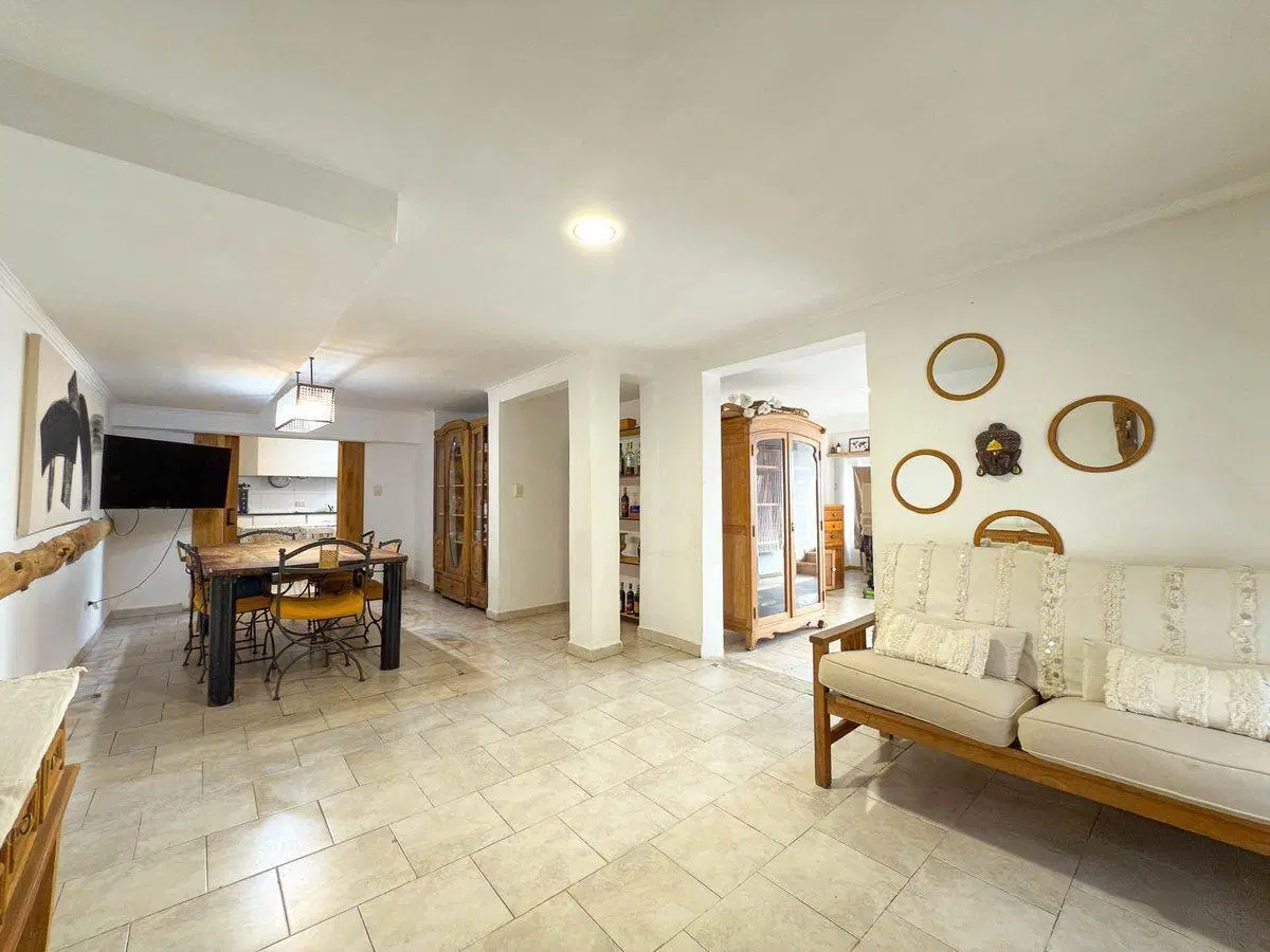 Venta Excepcional Casa Semicéntrica Tandil 5