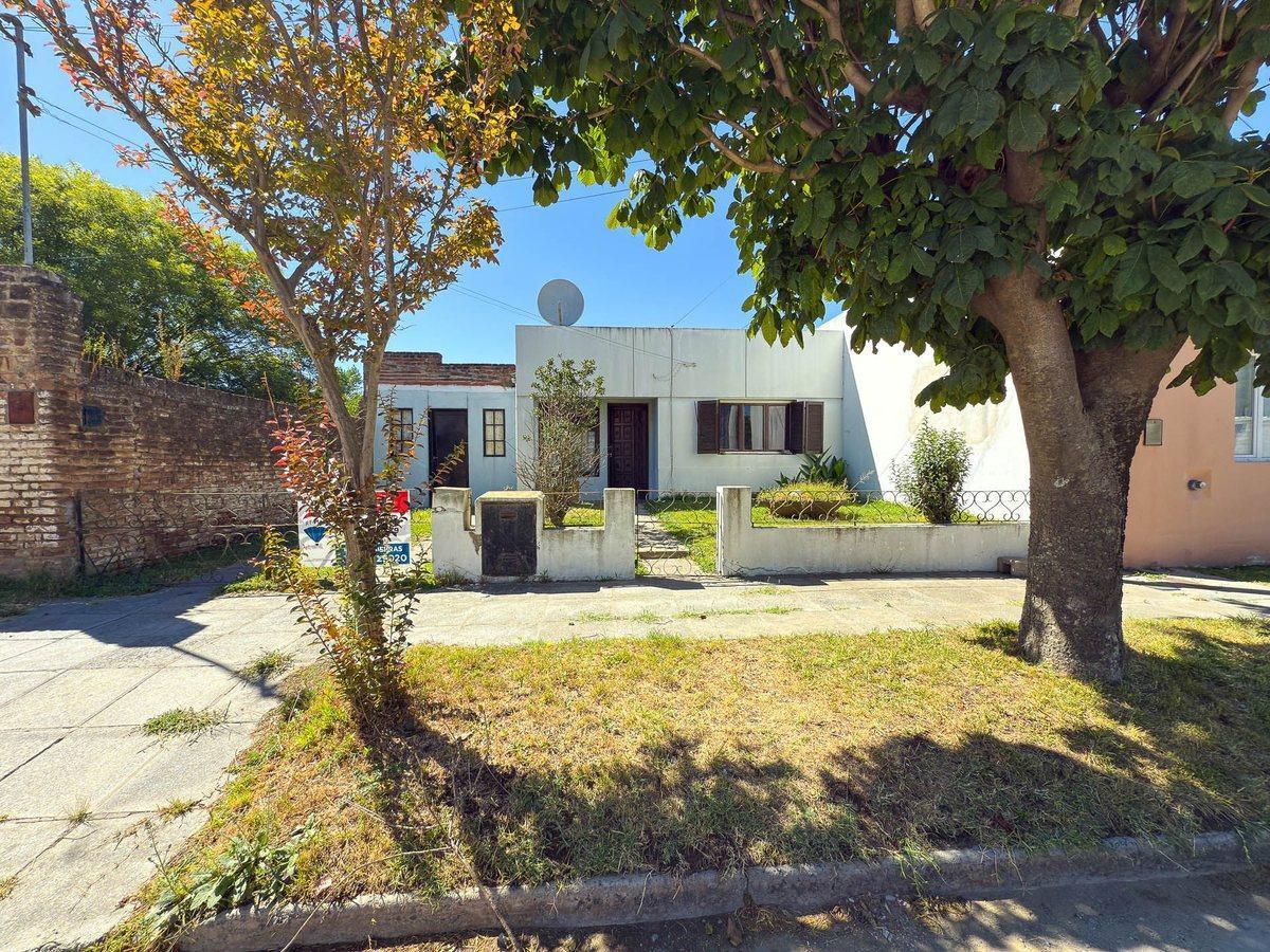 VENTA CASA EN VELA.