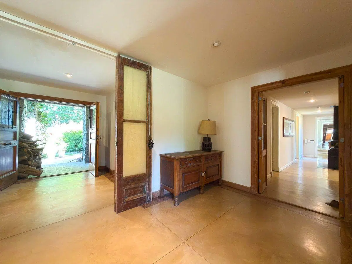 EXCELENTE CASA EN VENTA CON PILETA BARRIO GOLF 3