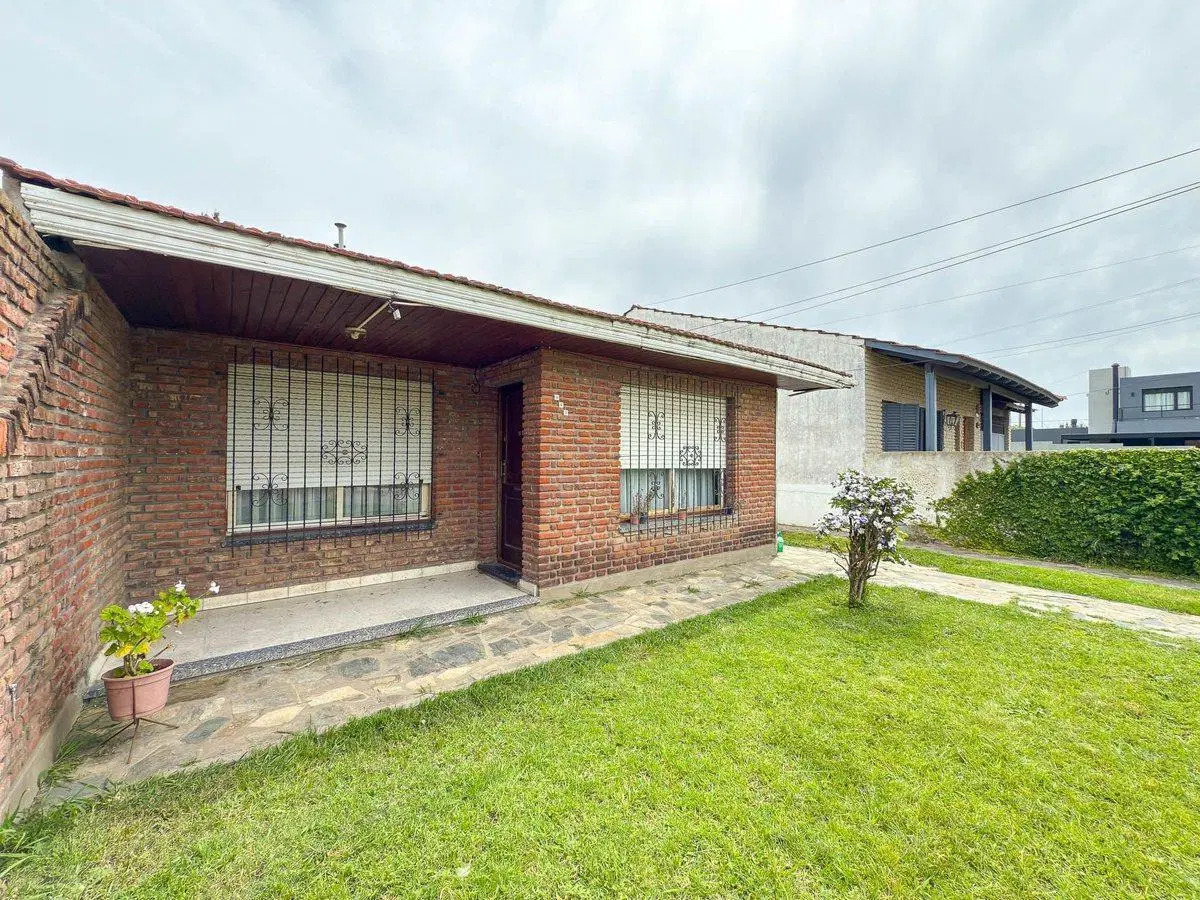 VENTA/PERMUTA CHALET CON DEPENDENCIA ZONA CERRITO 4