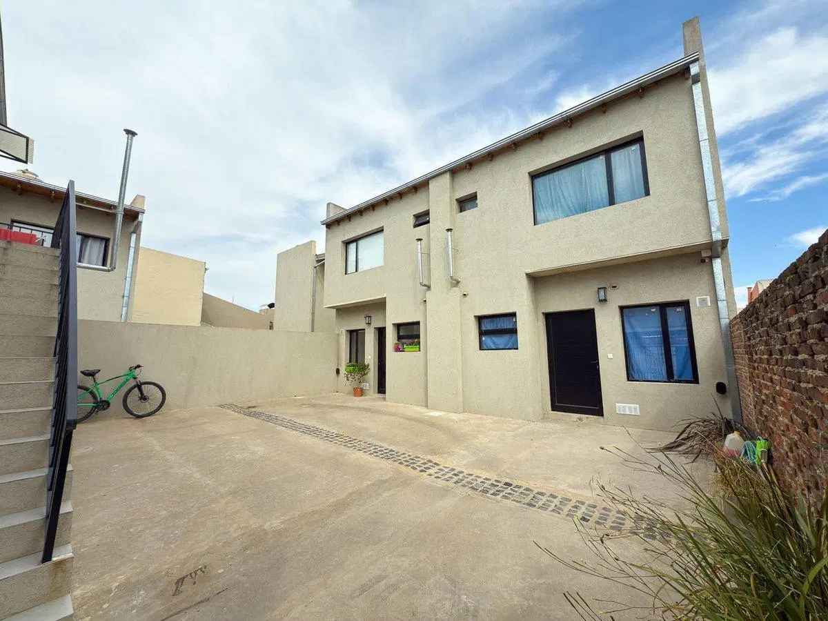 DEPARTAMENTO VENTA 1 DORMITORIO TANDIL CON PATIO 4