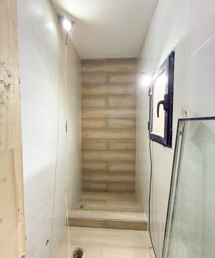 VENTA LOCAL COMERCIAL A ESTRENAR EN TANDIL 4