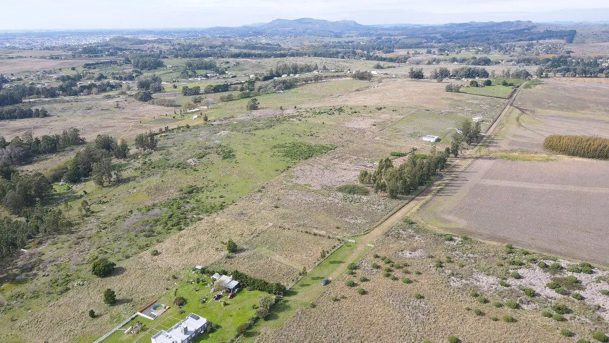 VENTA AMPLIO LOTE ZONA LA PORTEÑA TANDIL 4