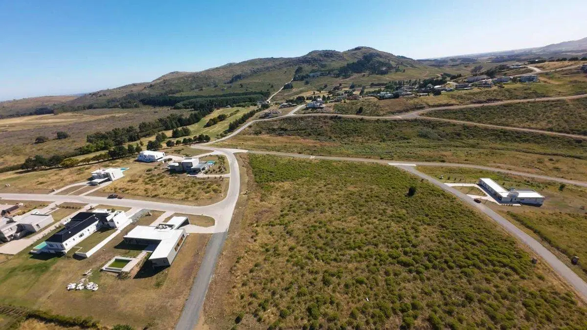 Lote Amplio en Venta en Country El Valle Tandil 3