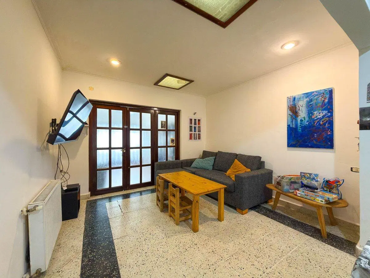 Venta casa tres dormitorios semicentro Tandil 4