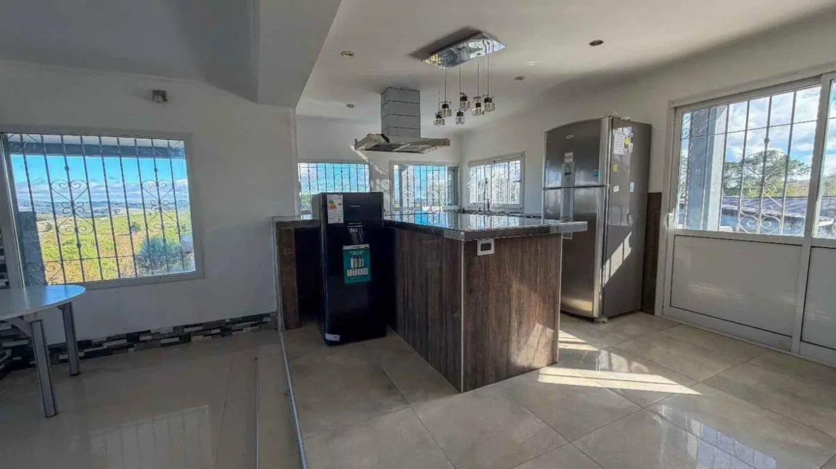 CASA 5 AMBIENTES A ESTRENAR VILLA DEL LAGO TANDIL 3