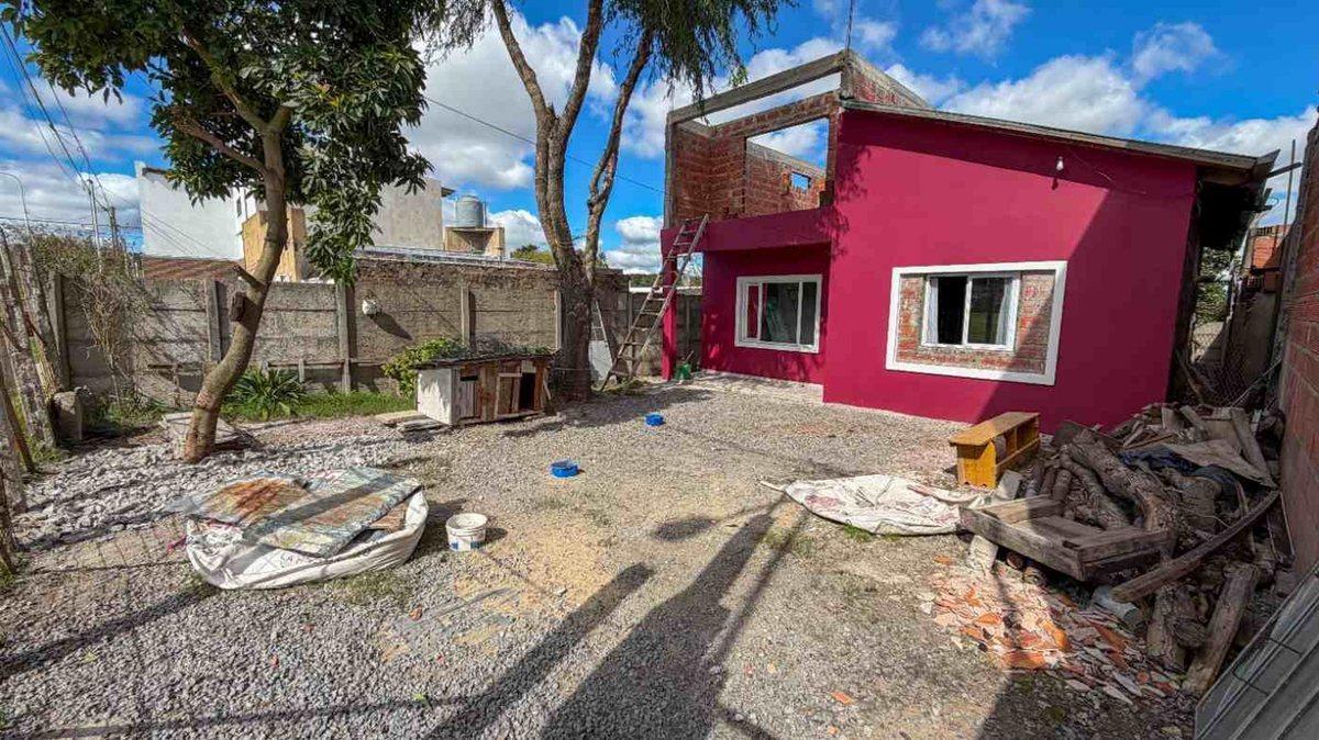 CASA 3 AMB A TERMINAR 2 PLANTAS LA MOVEDIZA TANDIL