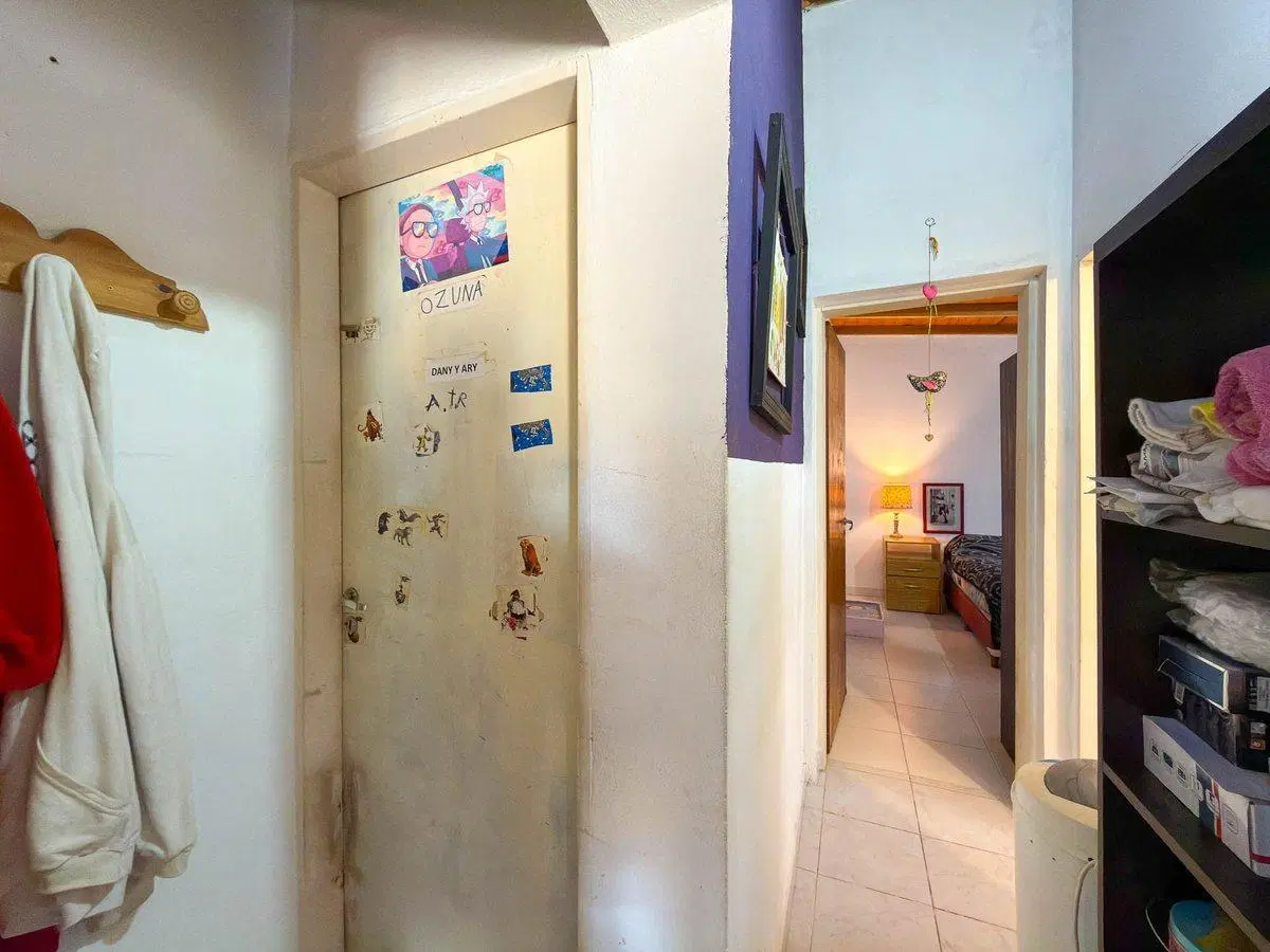 VENTA DE CASA DE DOS DORMITORIOS, TANDIL. 4