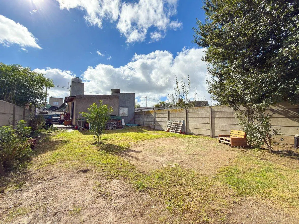 VENTA DE CASA DE DOS DORMITORIOS, TANDIL. 2