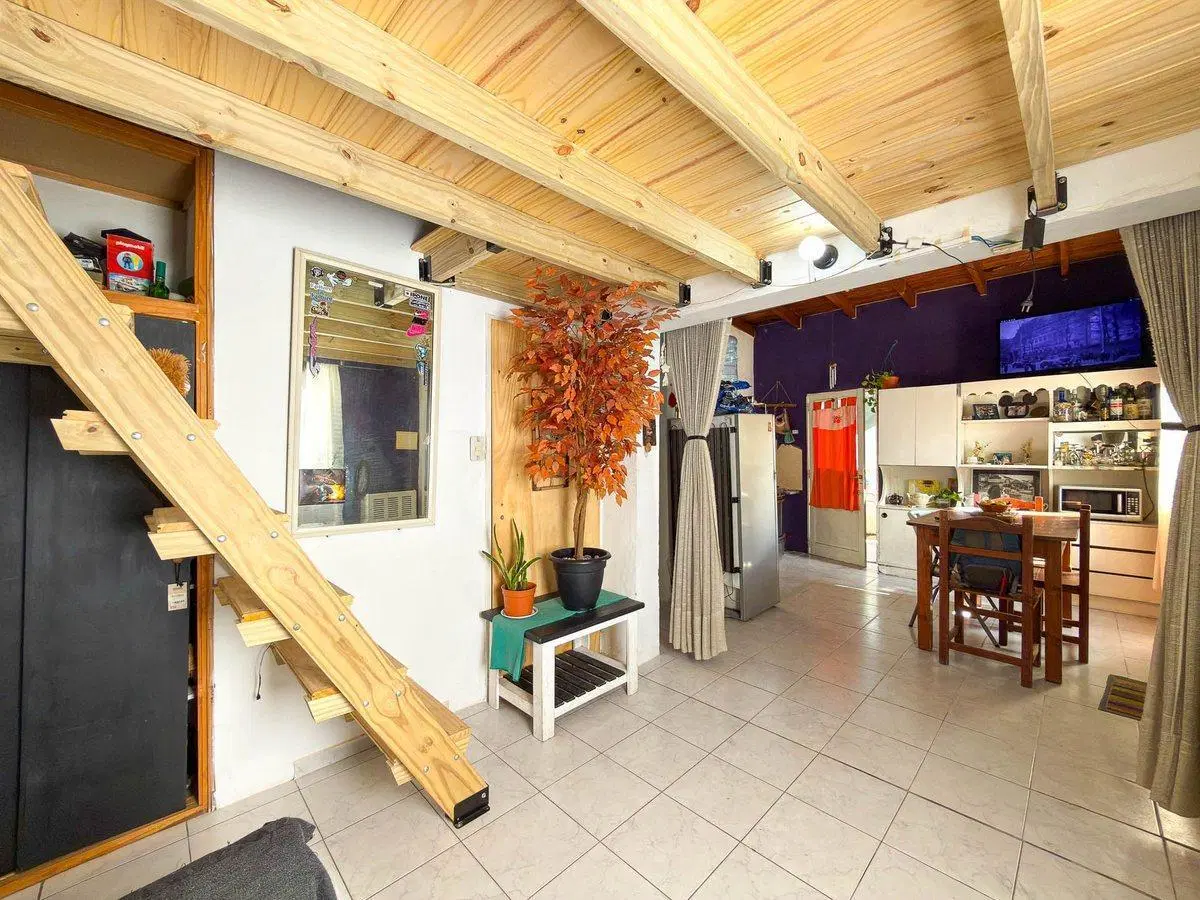 VENTA DE CASA DE DOS DORMITORIOS, TANDIL. 3