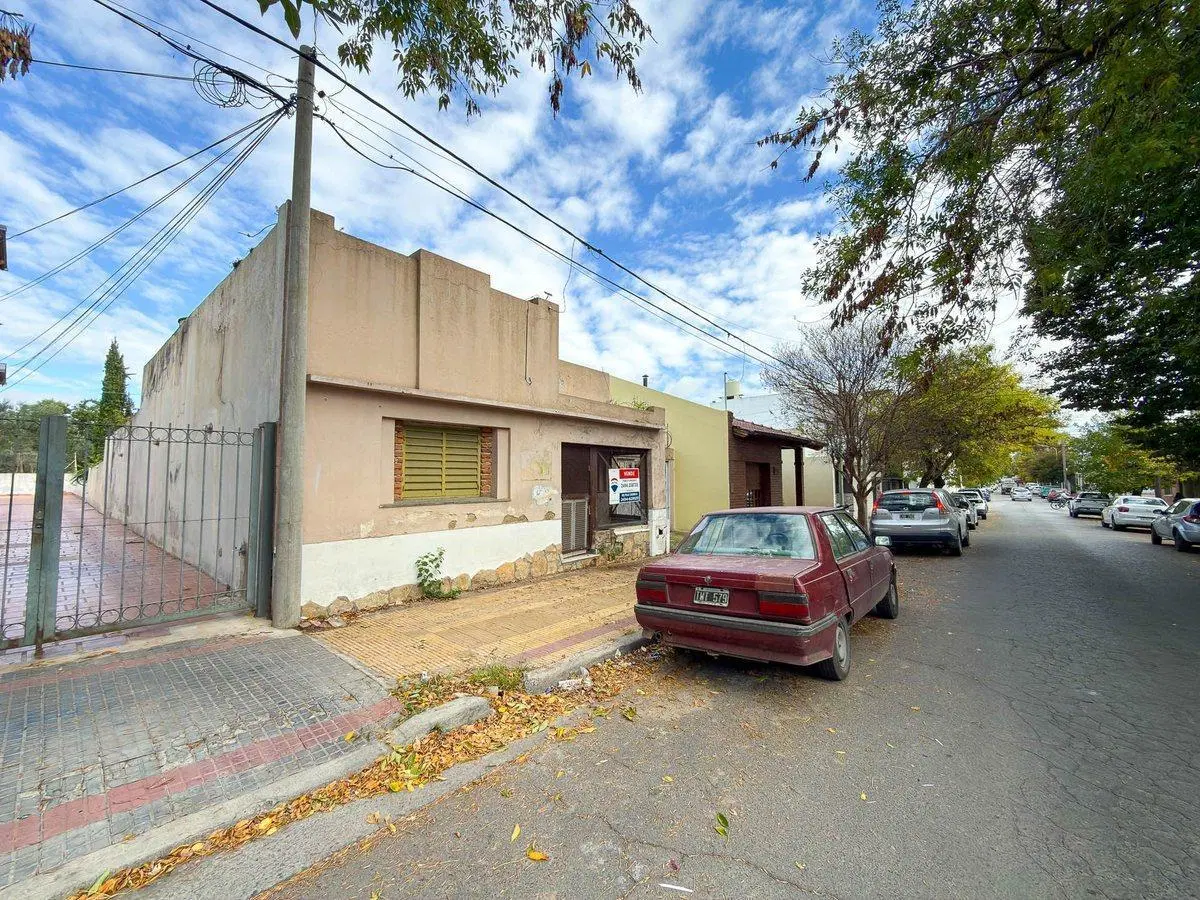 VENTA EXCELENTE LOTE CENTRICO ALBERDI 900 2