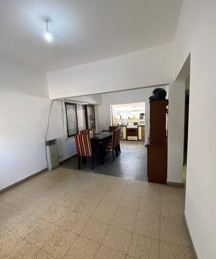 CASA EN VENTA 2 DORMITORIOS BARRIO VILLA AGUIRRE