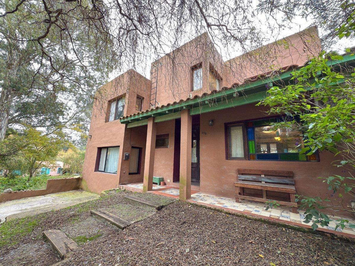 Casa en Venta UNCAS con 3 Dormitorios