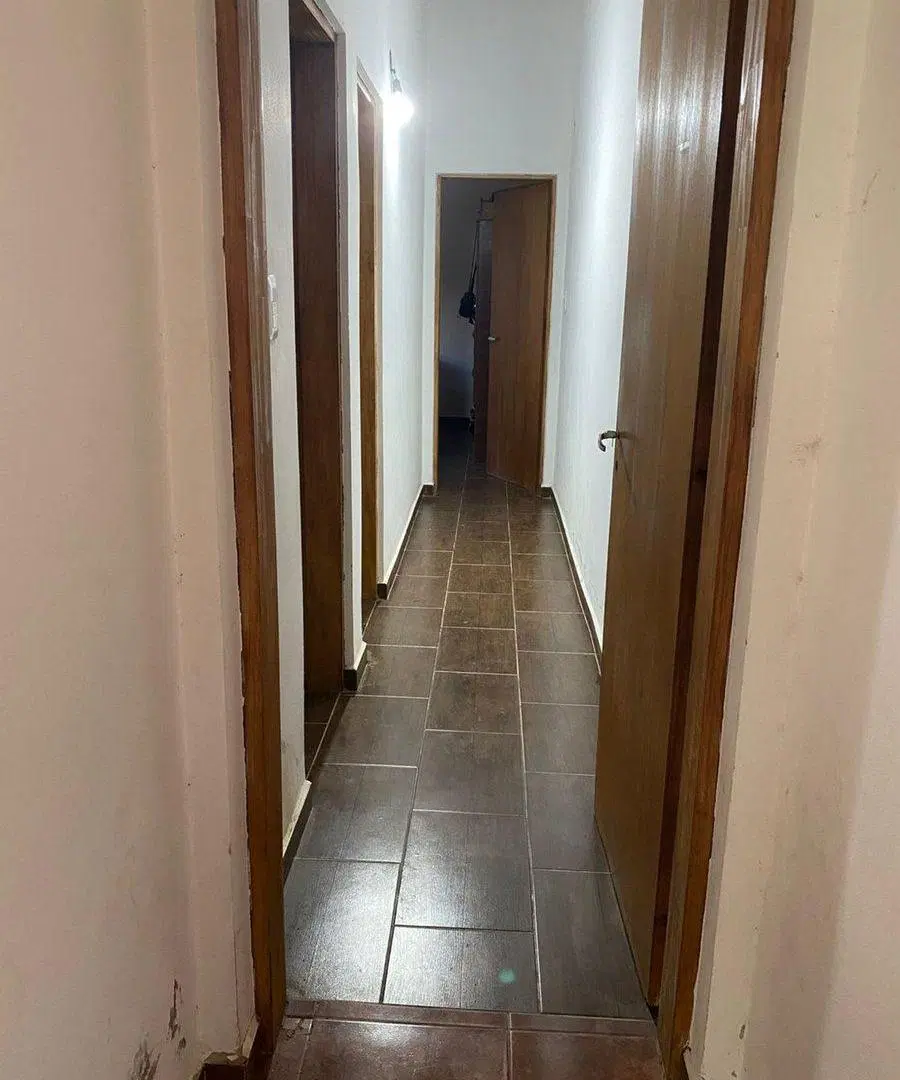 CASA EN VENTA DOS DORMITORIOS  RAUCH 5
