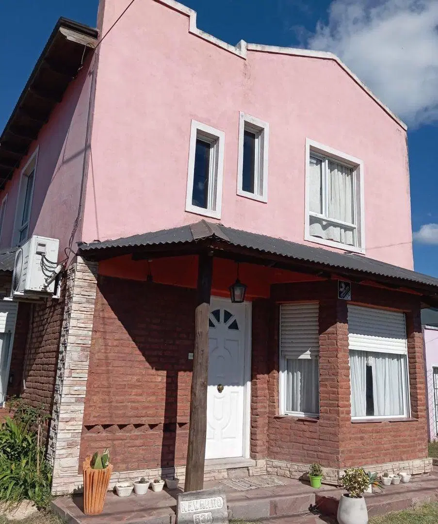 CASA EN VENTA 3 DORMITORIOS- TANDIL 4