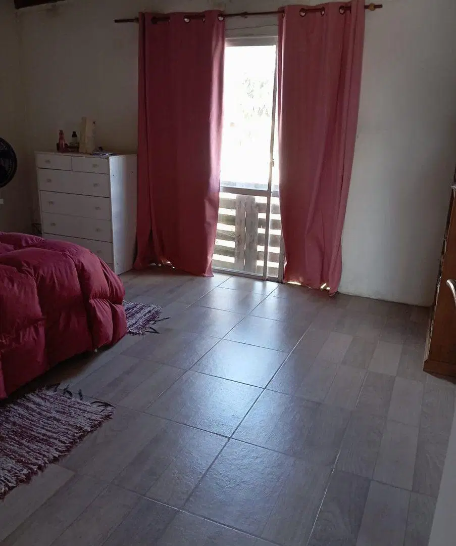 CASA EN VENTA 3 DORMITORIOS- TANDIL 2