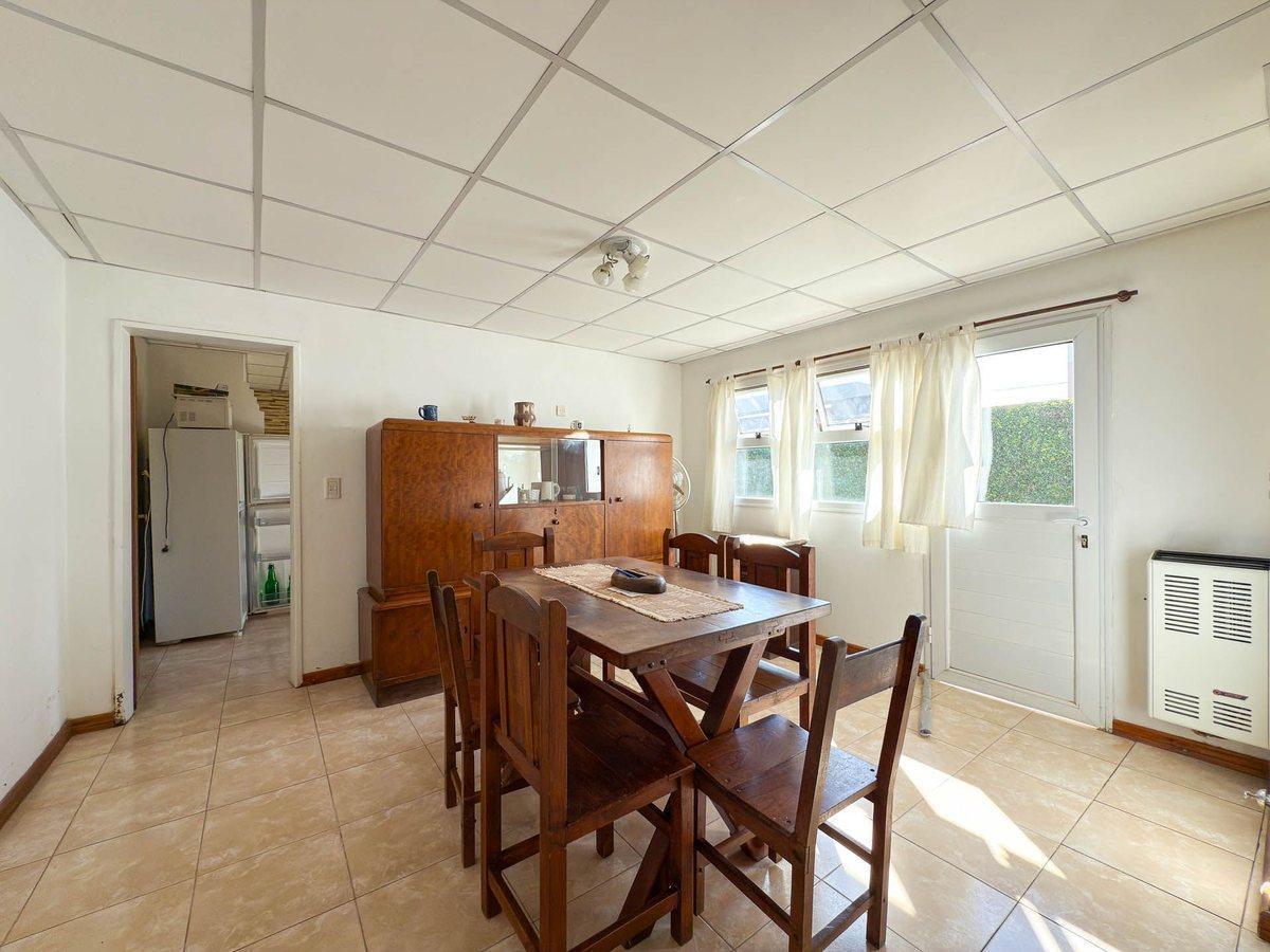 CASA EN VENTA DE DOS DORMITORIOS EN TANDIL