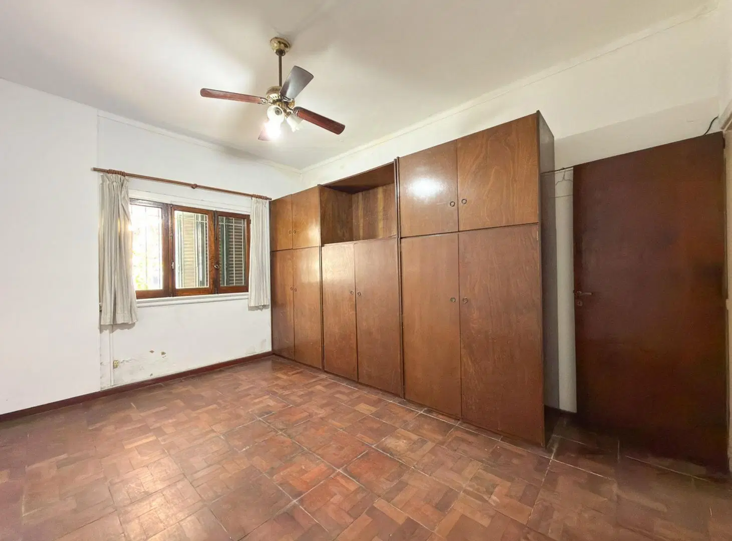 Venta Casa sobre Machado - TANDIL 4