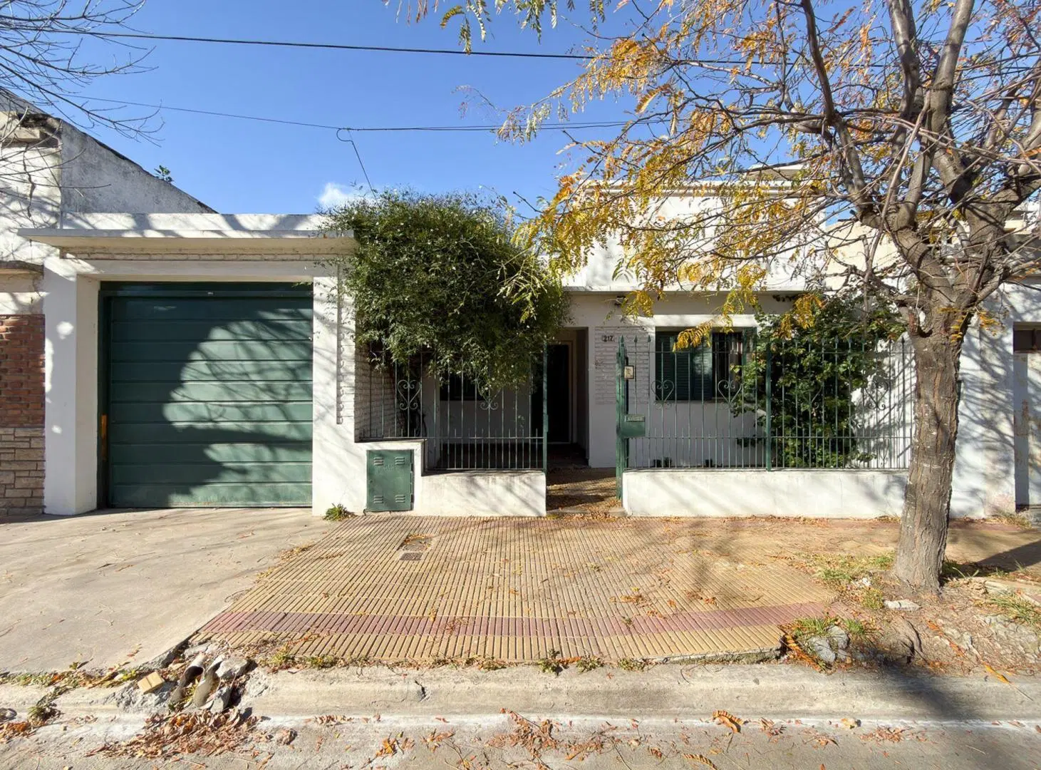 Venta Casa sobre Machado - TANDIL 5
