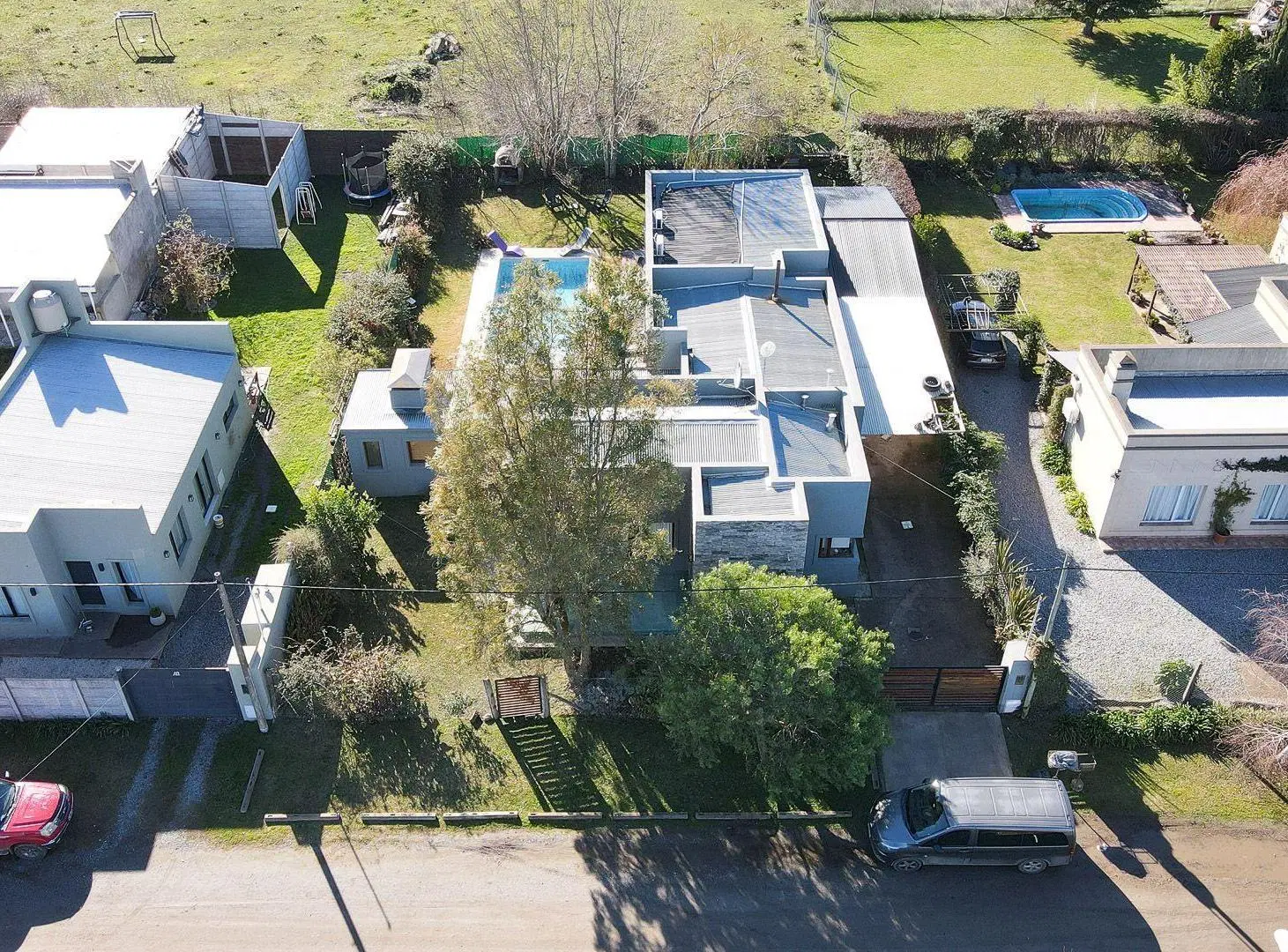 VENTA AMPLIA CASA ZONA LA RURAL TANDIL 2