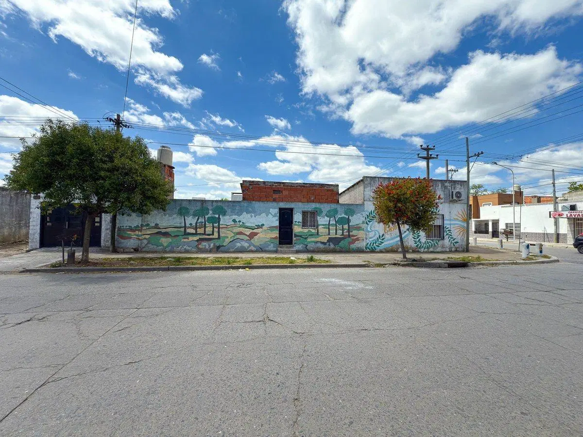 EN VENTA CASA CON DEPENDENCIAS VILLA ITALIA TANDIL 3