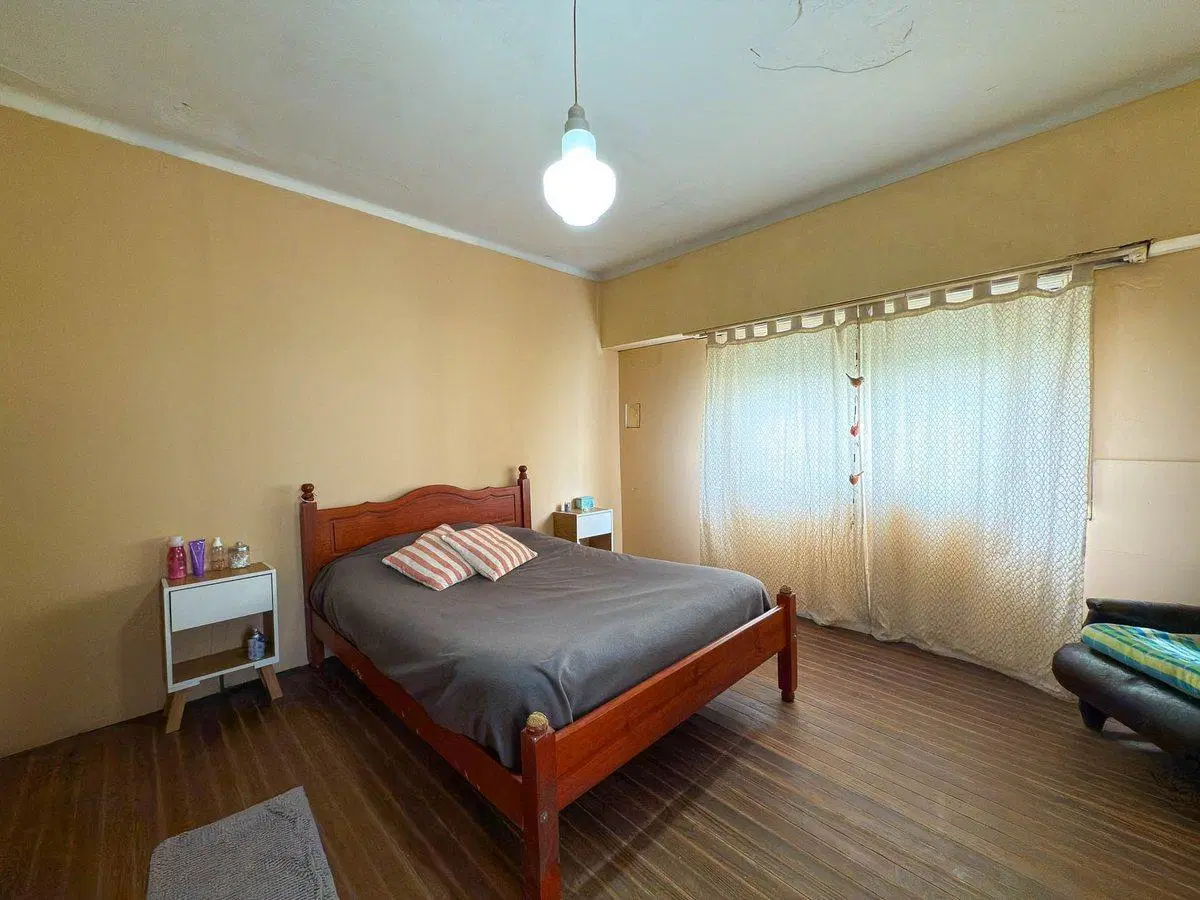 VENTA CASA DOS DORMITORIOS TANDIL CENTRO 2