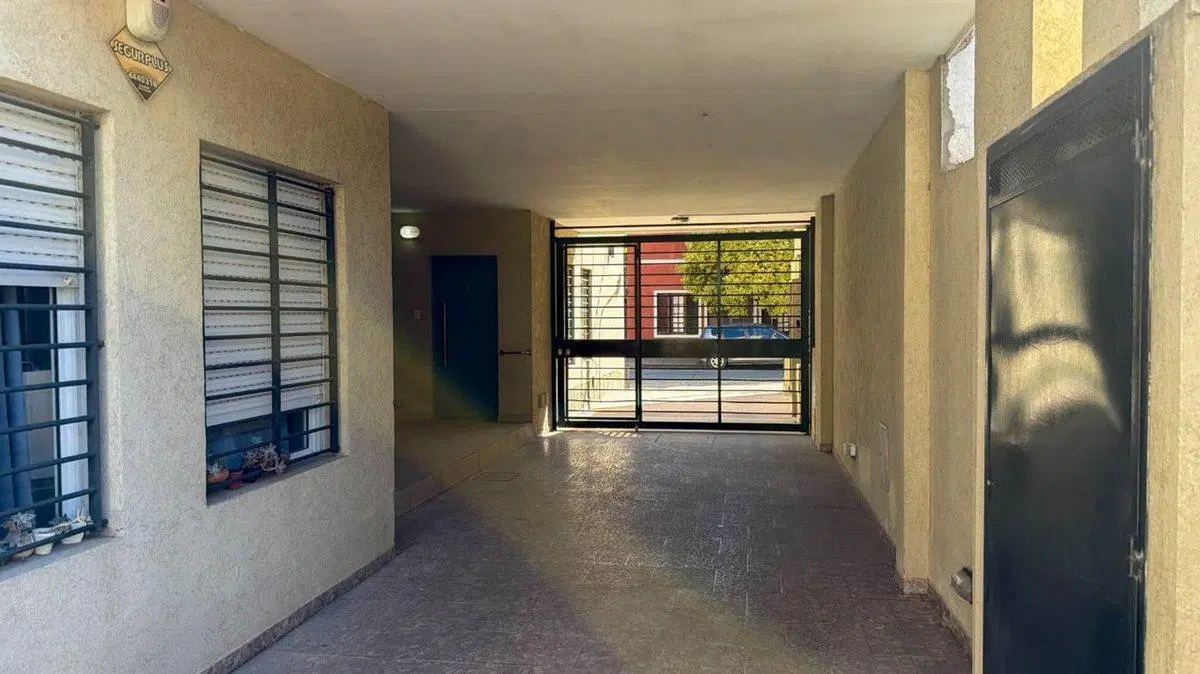 EN VENTA DEPARTAMENTO SEMICENTRO DE TANDIL 5