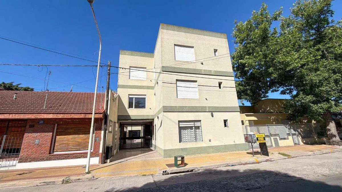 EN VENTA DEPARTAMENTO SEMICENTRO DE TANDIL 2