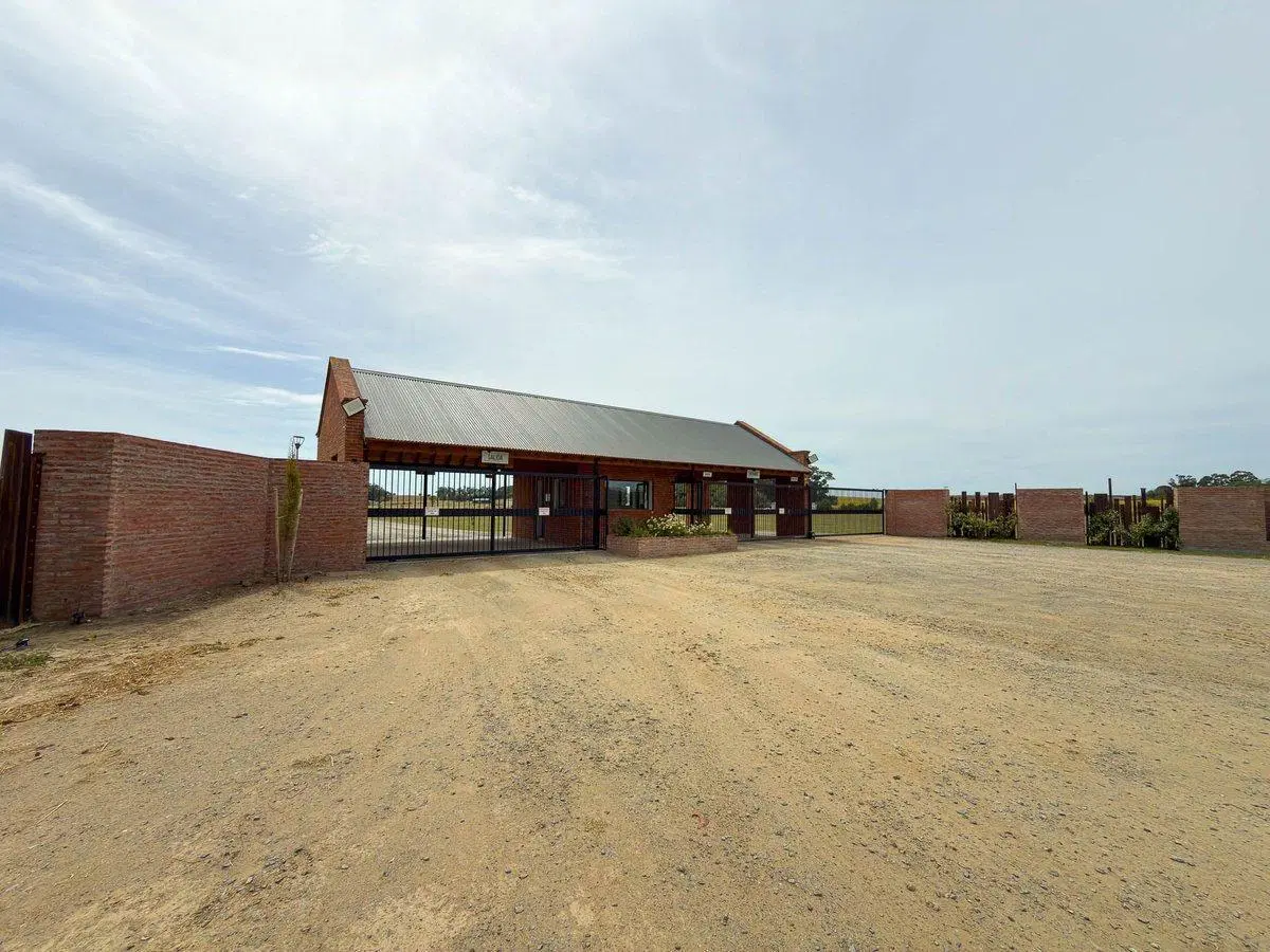 LOTE EN BARRIO LA VAGUADA 3