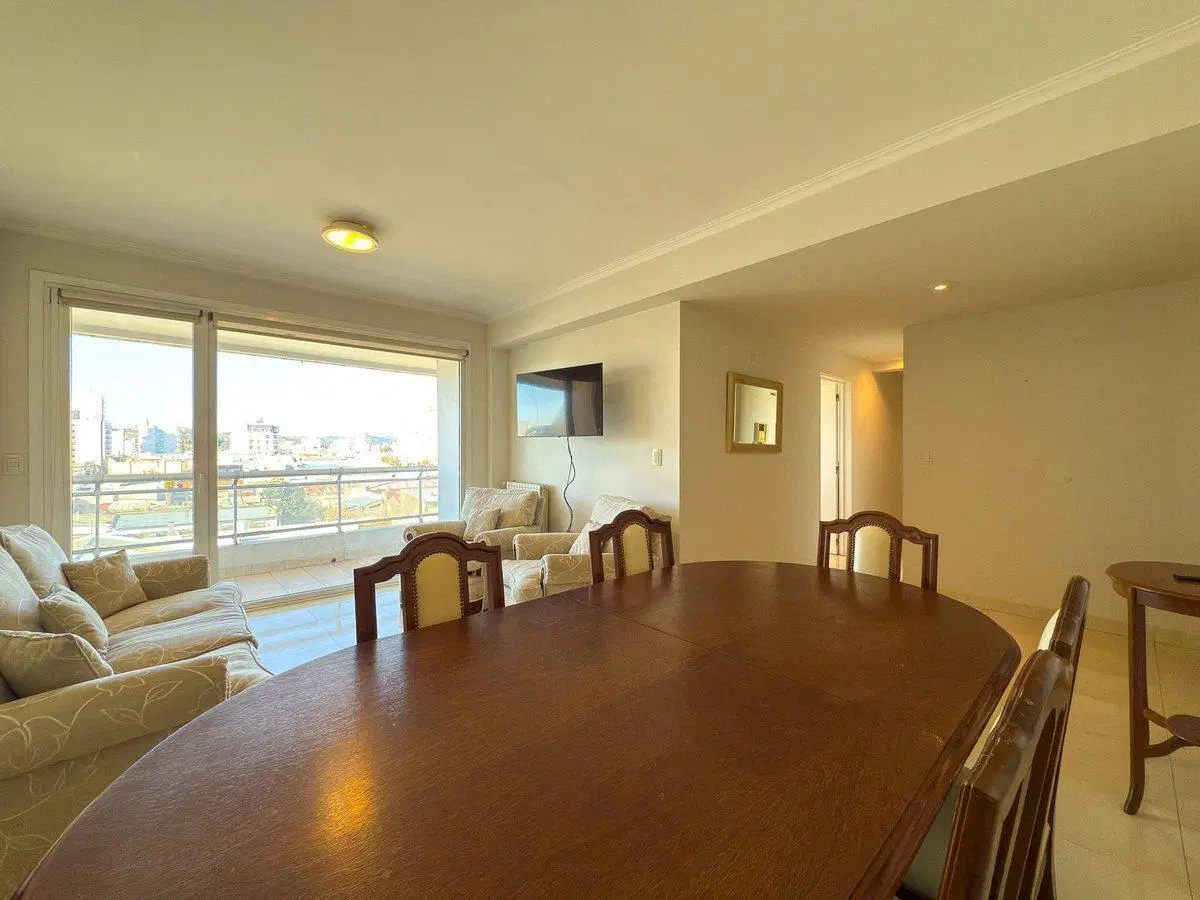 VENTA DEPARTAMENTO 2 DORMITORIOS CENTRO TANDIL SUM 3