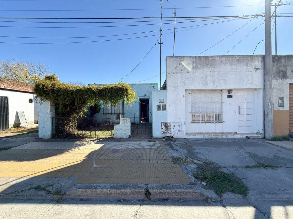 VENTA CASA A RECICLAR Y DTO GRAN LOTE/VILLA ITALIA 5