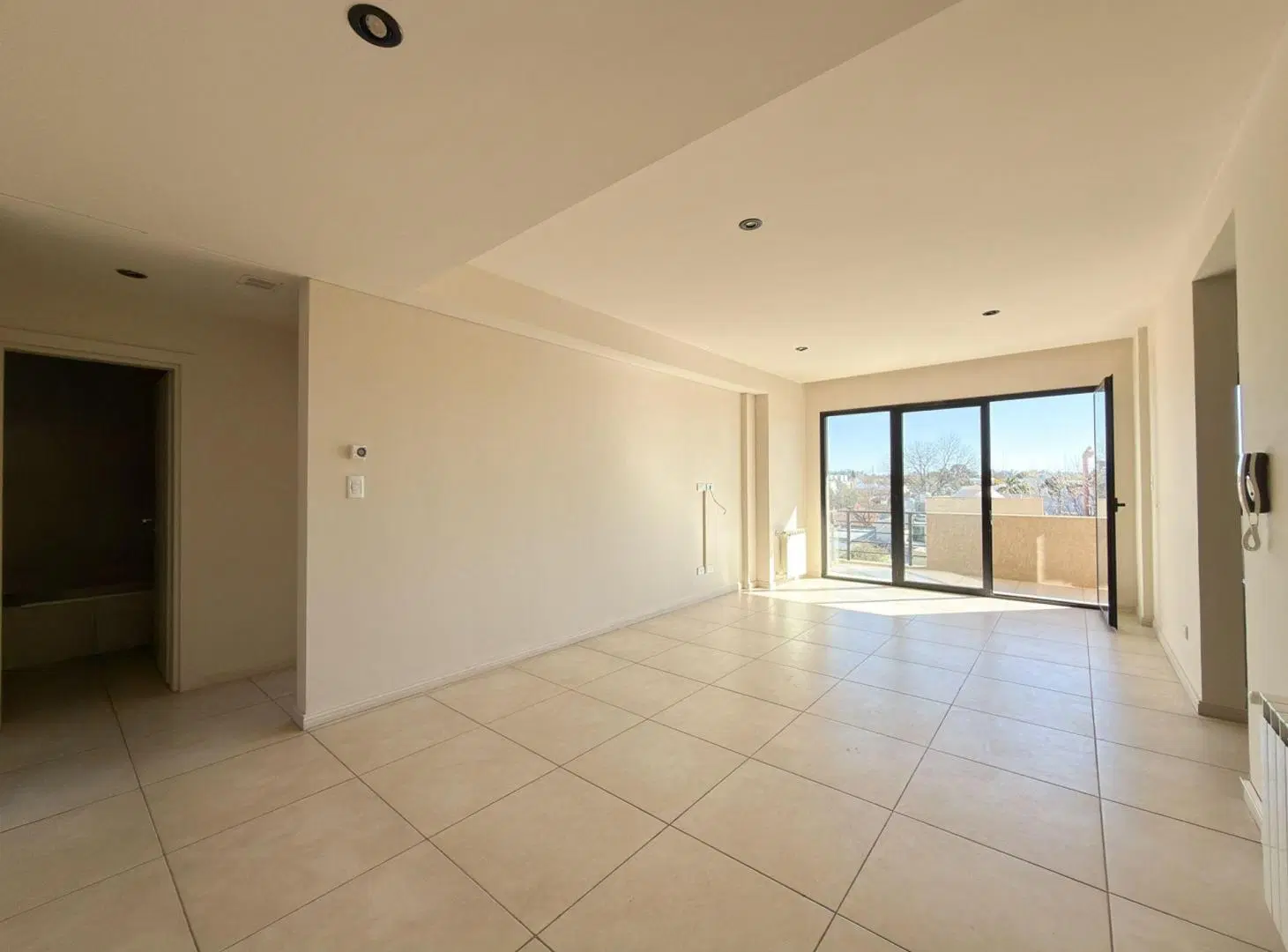 DEPARTAMENTO 1 DORMITORIO VENTA TANDIL SUM 2