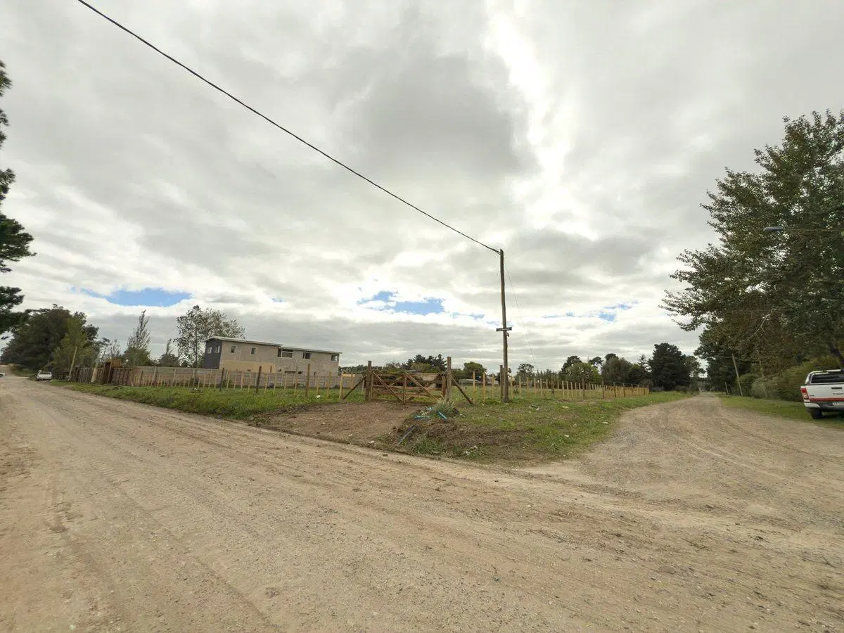 VENTA AMPLIO LOTE ZONA SOCIEDAD RURAL TANDIL 2