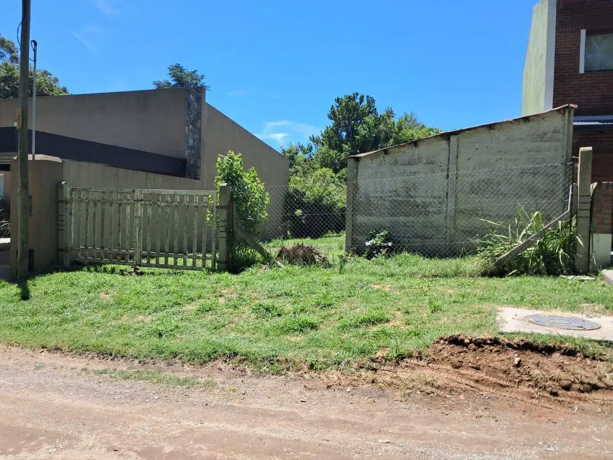 EN VENTA LOTE 650 M2 EN MANATIALES ZONA UNCAS 4