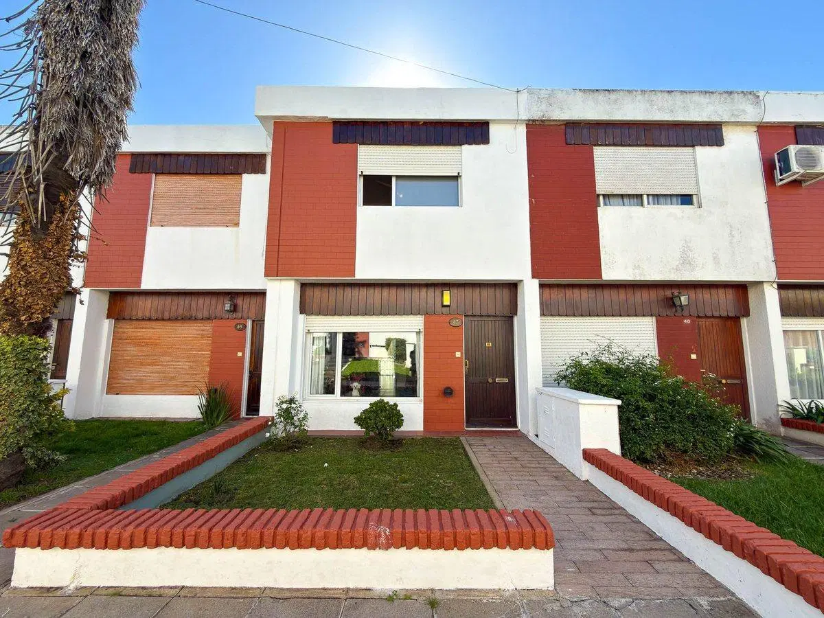 VENTA CASA DÚPLEX 2 DORMITORIOS B° TERMINAL TANDIL 5