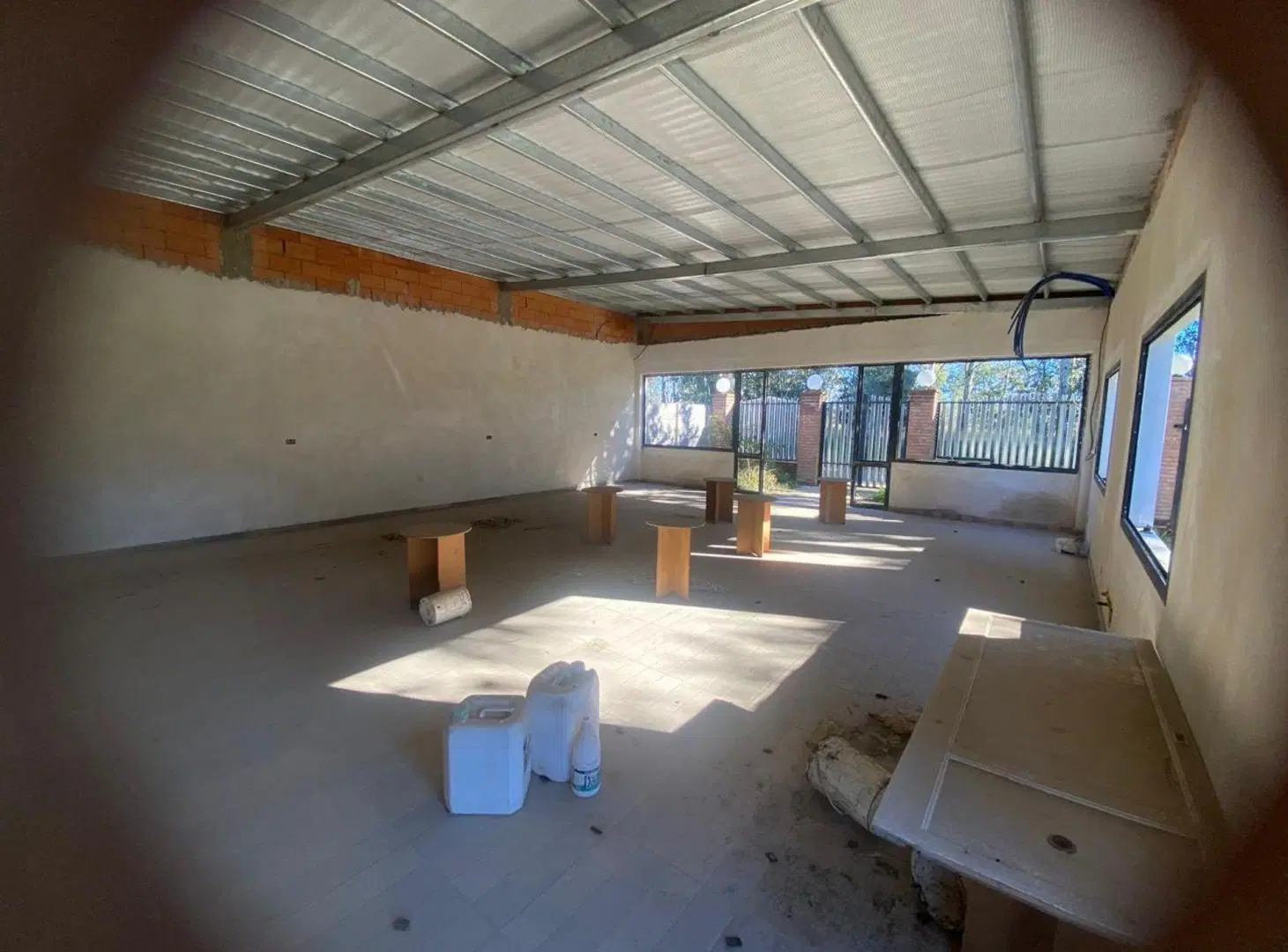 CASA QUINTA CON 2 PILETAS SALON +DEPTO TANDIL 8