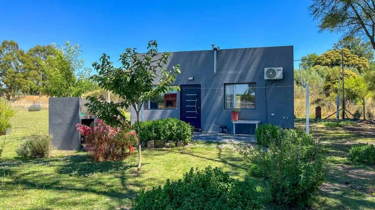 CASA 2 DORM 2 BAÑOS EN VENTA TANDIL 3