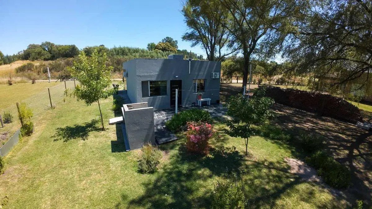 CASA 2 DORM 2 BAÑOS EN VENTA TANDIL 2