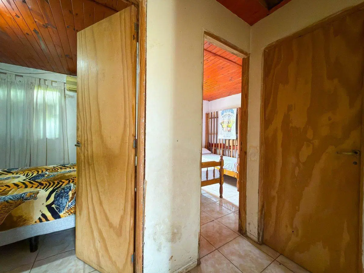CASA MAS CABAÑA EN VENTA TANDIL 4