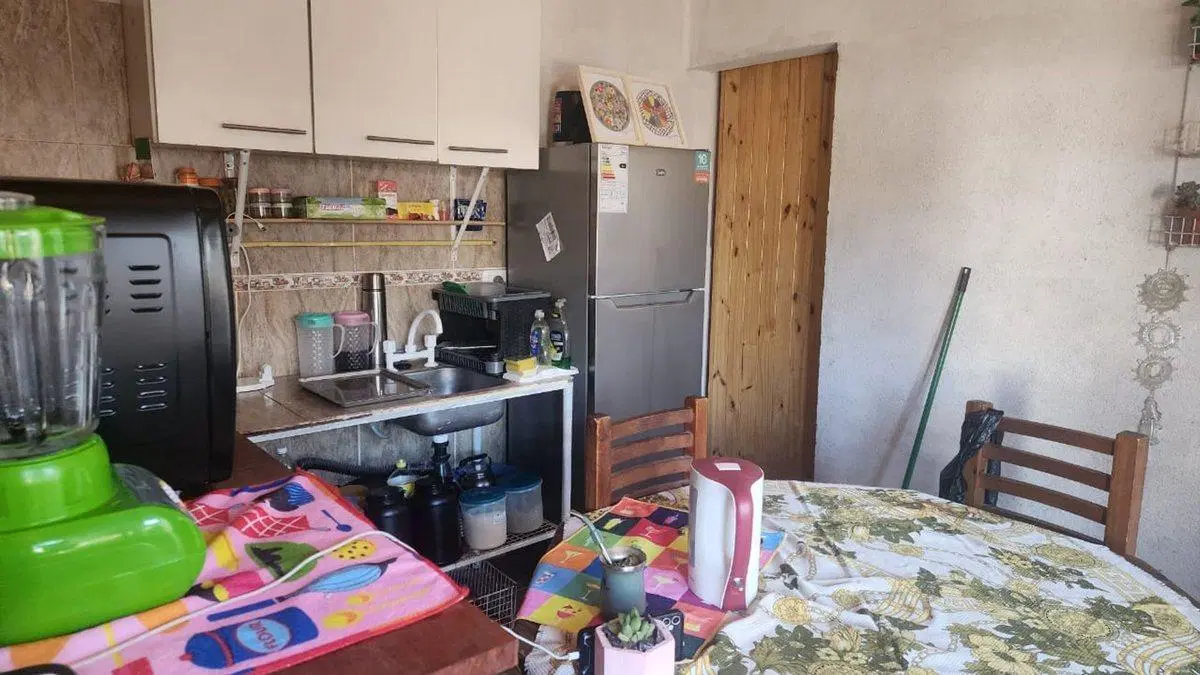 CASA CON NEGOCIO Y DEPARTAMENTO INTERNO 3