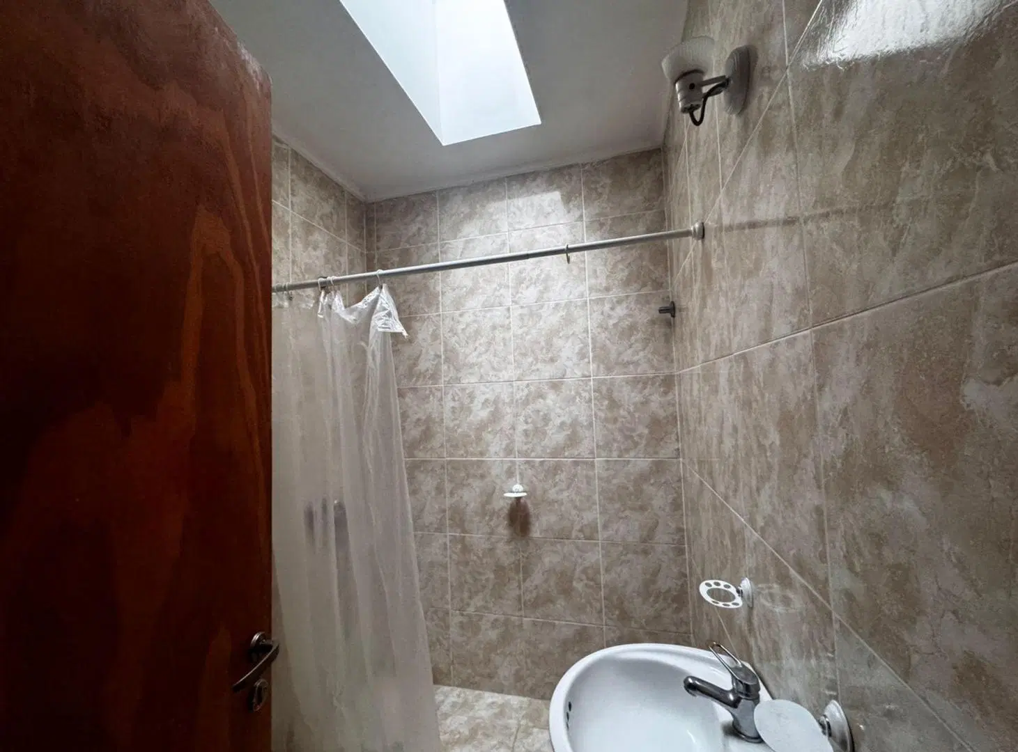 VENTA DE DEPARTAMENTO DOS DORMITORIOS, TANDIL. 5