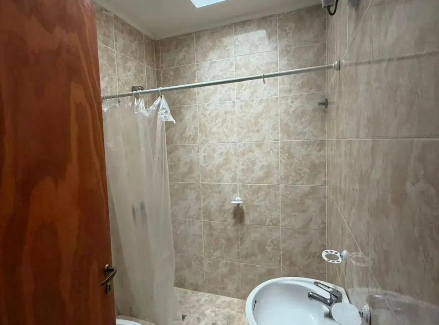VENTA DE DEPARTAMENTO DOS DORMITORIOS, TANDIL. 2