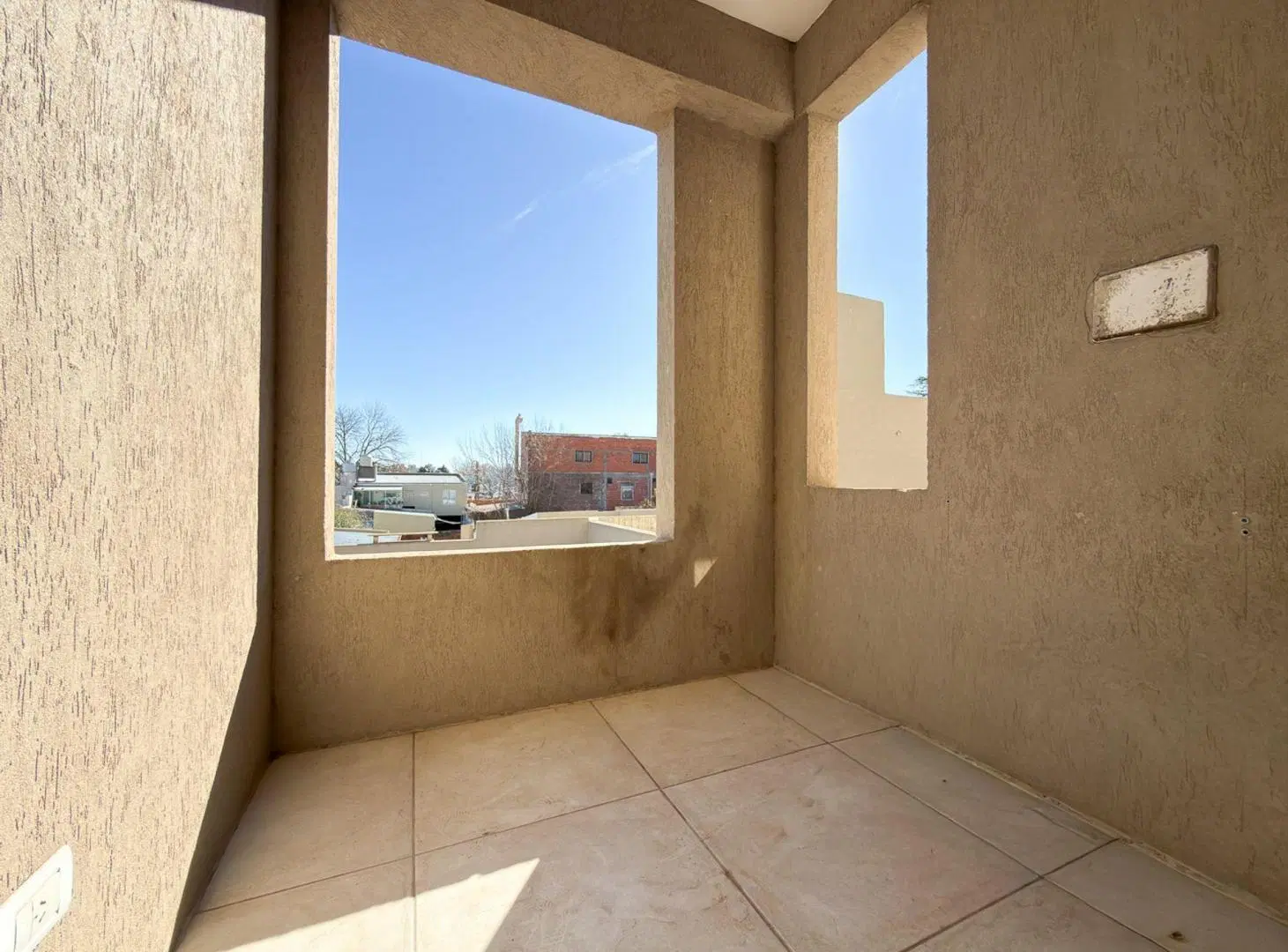 DEPARTAMENTO 2 DORMITORIOS VENTA TANDIL SUM 8