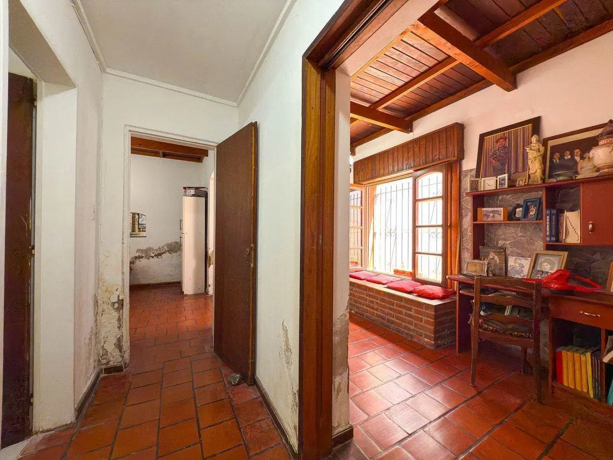 VENTA CASA SEMICENTRO TANDIL 2